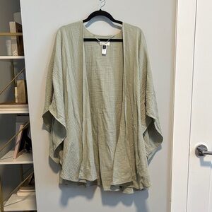 Universal Thread Sage Green Kimono